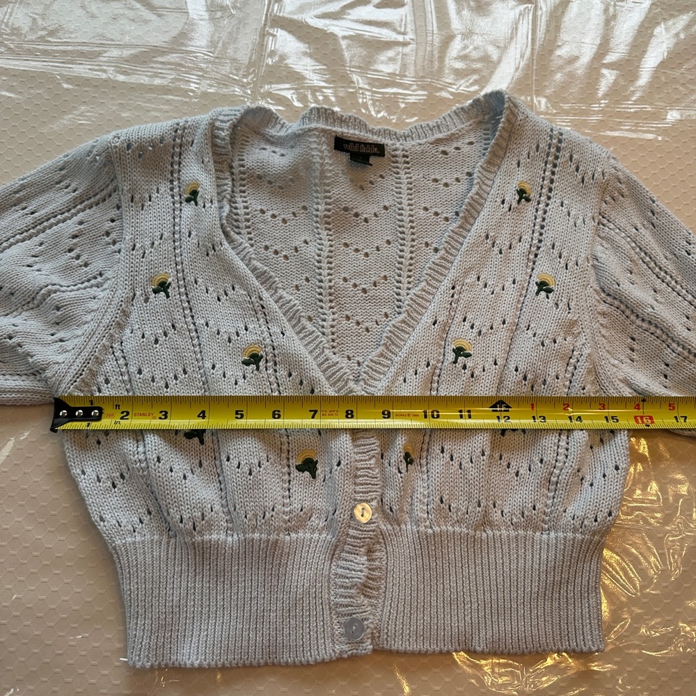 Wild fable cropped light blue dainty knit floral embroidered cardigan - Picture 8 of 13
